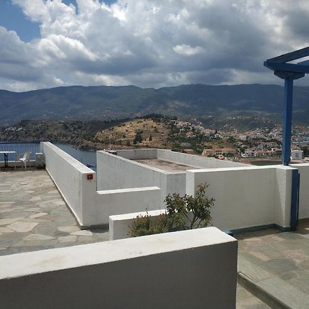 Rania Studios Poros Town Exterior foto