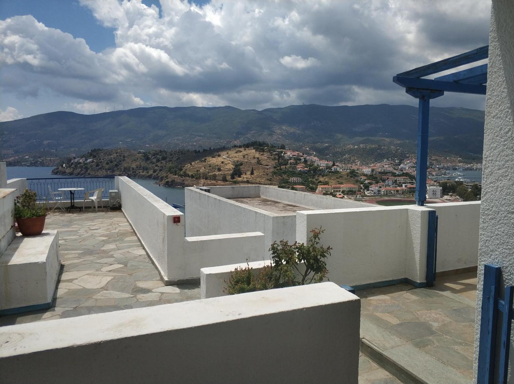 Rania Studios Poros Town Exterior foto